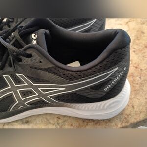 ASICS Black Running Shoes MSRP $75 NWT Sz 10